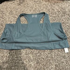 Jessica Simpson workout tank top